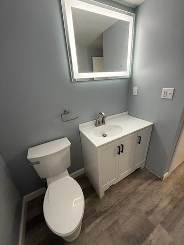 130 Fox Hill Rd, Springfield, MA 01118