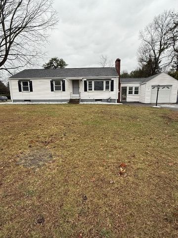 130 Fox Hill Rd, Springfield, MA 01118