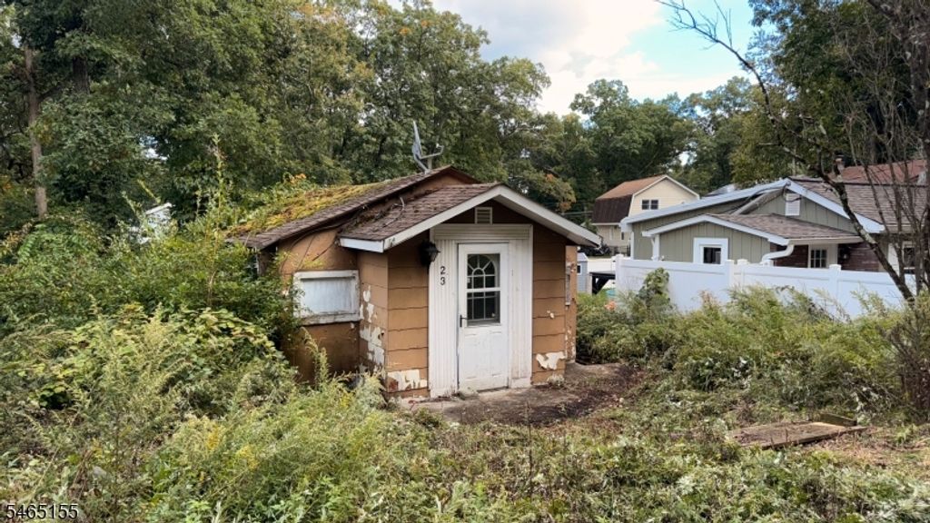 23 Jefferson Trl, Hopatcong Boro, NJ 07843 — photo 3