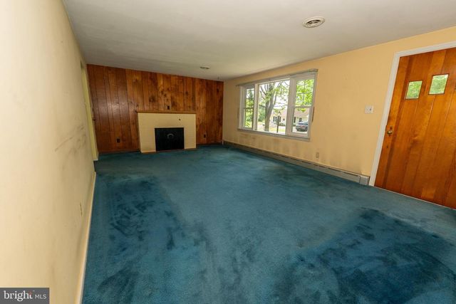 2355 N OLD BETHLEHEM PIKE, Quakertown, PA 18951