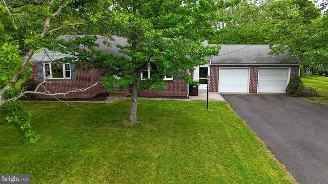 2355 N OLD BETHLEHEM PIKE, Quakertown, PA 18951