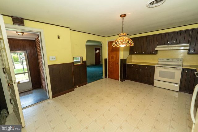 2355 N OLD BETHLEHEM PIKE, Quakertown, PA 18951