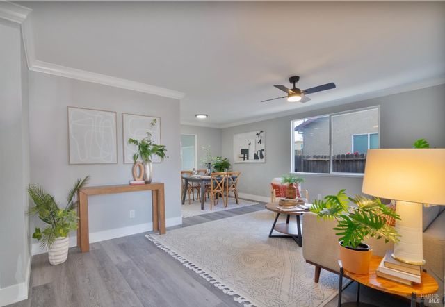1307 Mckinley St, Fairfield, CA 94533