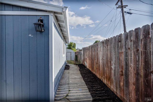 1307 Mckinley St, Fairfield, CA 94533