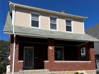 10 Amherst Ave, West View, PA 15229