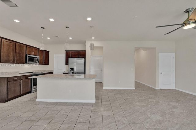 4764 Eucalyptus Dr, Hollywood, FL 33021