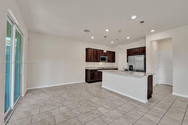 4764 Eucalyptus Dr, Hollywood, FL 33021