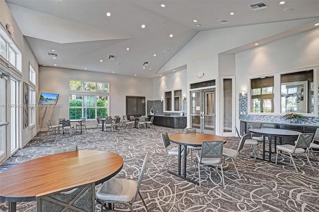 4764 Eucalyptus Dr, Hollywood, FL 33021