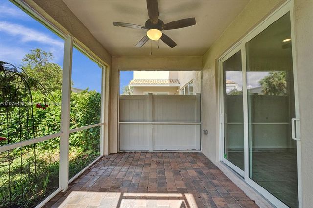 4764 Eucalyptus Dr, Hollywood, FL 33021