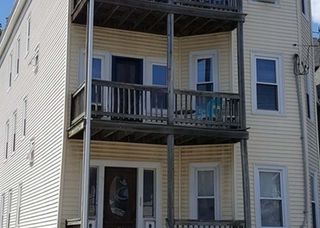 10 Brackett St 2, Boston, MA 02135