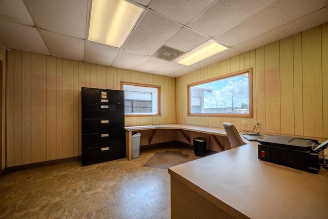 619 E Jackson Street, El Campo, TX 77437