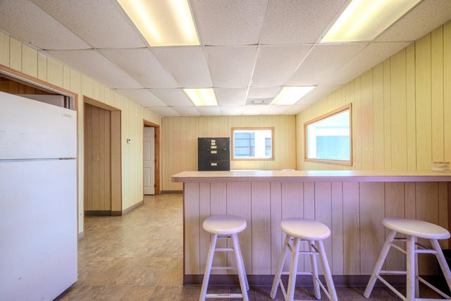 619 E Jackson Street, El Campo, TX 77437