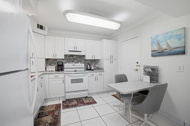 3450 S Ocean Boulevard 418, Palm Beach, FL 33480
