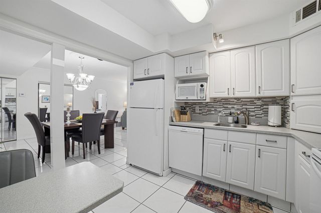 3450 S Ocean Boulevard 418, Palm Beach, FL 33480