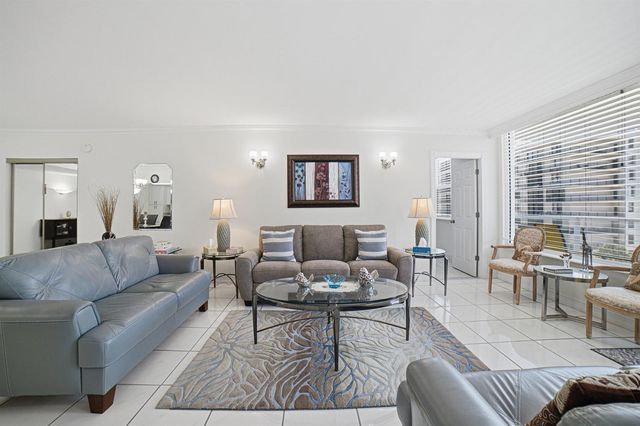3450 S Ocean Boulevard 418, Palm Beach, FL 33480