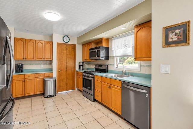 159 Susan Drive, Jackson, NJ 08527
