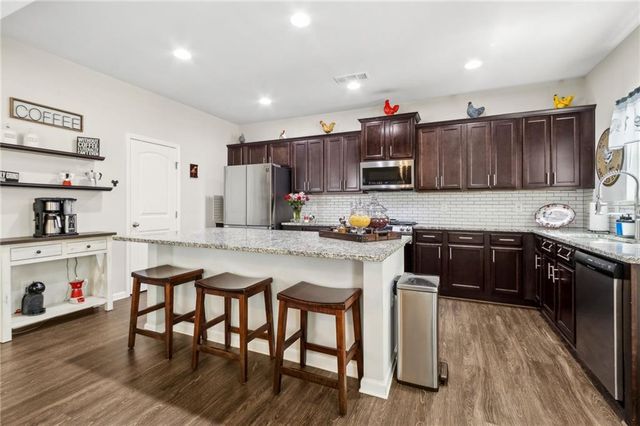 216 Laurelcrest Lane, Dallas, GA 30132