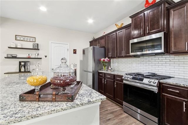216 Laurelcrest Lane, Dallas, GA 30132
