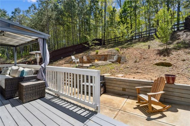 216 Laurelcrest Lane, Dallas, GA 30132