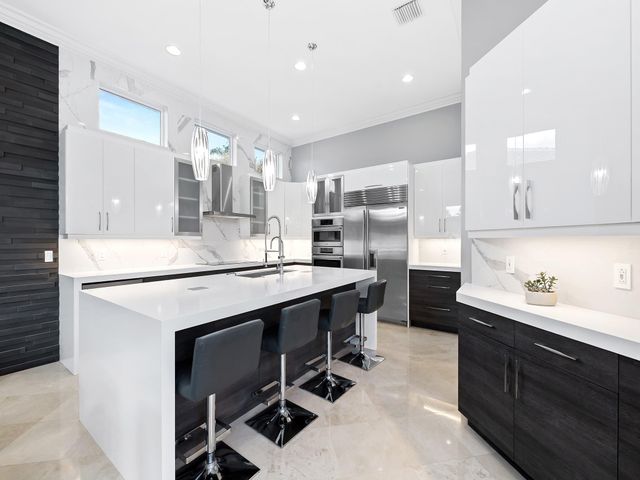 661 Cardinal Street, Plantation, FL 33324