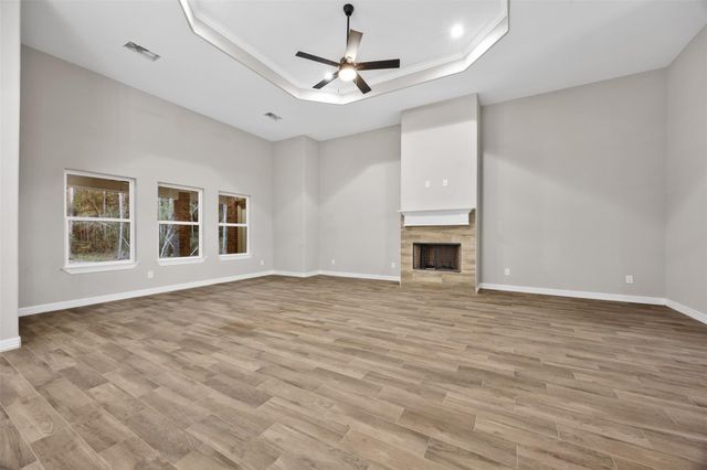 105 Wood Forest Lane, Huntsville, TX 77340