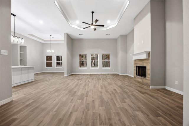 105 Wood Forest Lane, Huntsville, TX 77340
