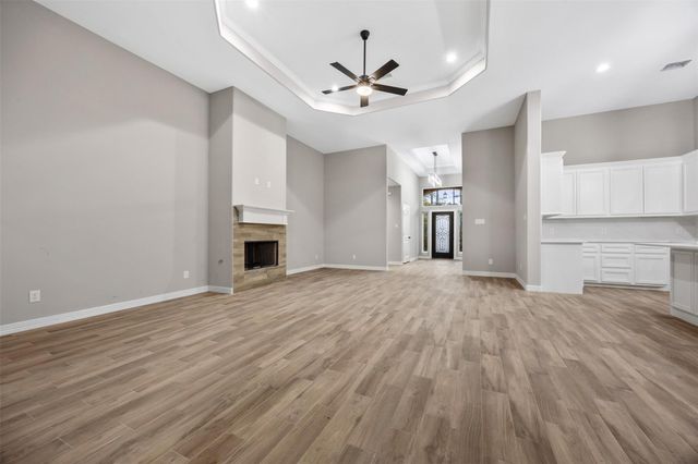 105 Wood Forest Lane, Huntsville, TX 77340