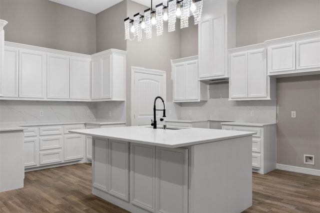 105 Wood Forest Lane, Huntsville, TX 77340