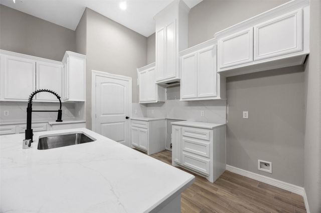105 Wood Forest Lane, Huntsville, TX 77340