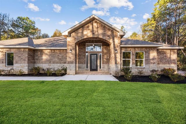 105 Wood Forest Lane, Huntsville, TX 77340
