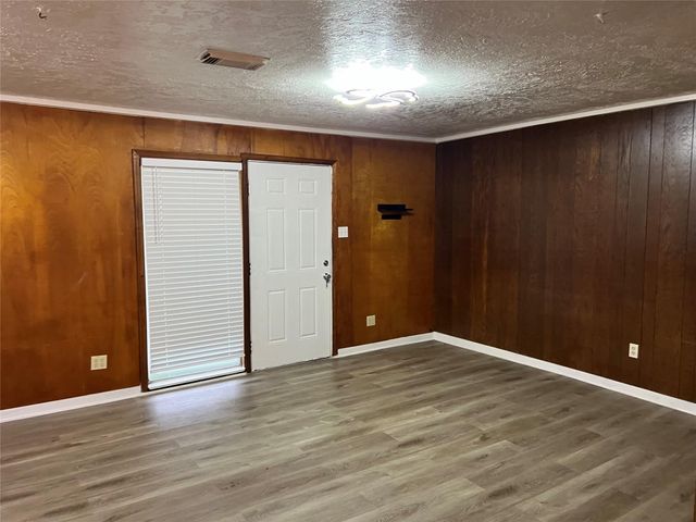 215 13th Street, San Leon, TX 77539