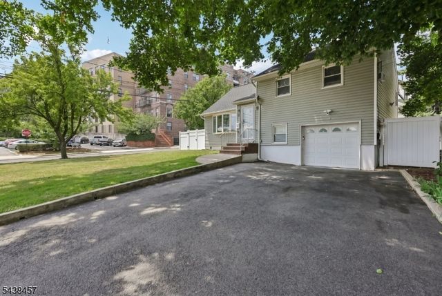 1 Franklin Pl, Hackensack City, NJ 07601