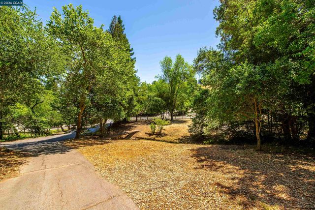 1837 Reliez Valley Road, Lafayette, CA 94549