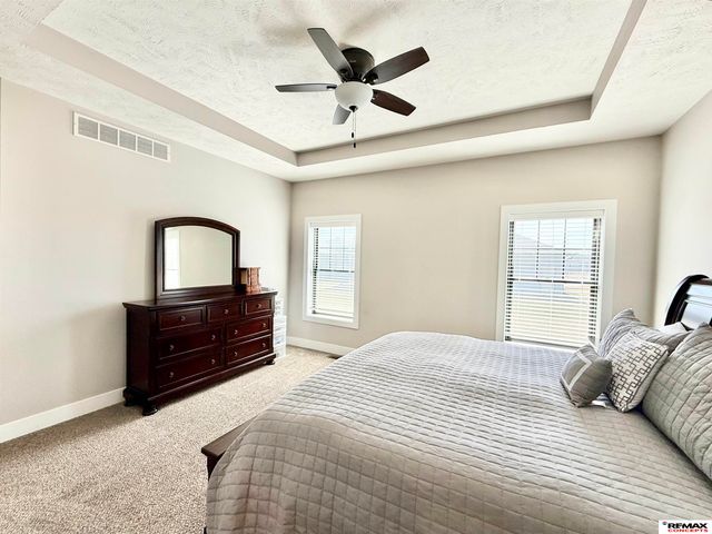 7911 Lena Street, Lincoln, NE 68516