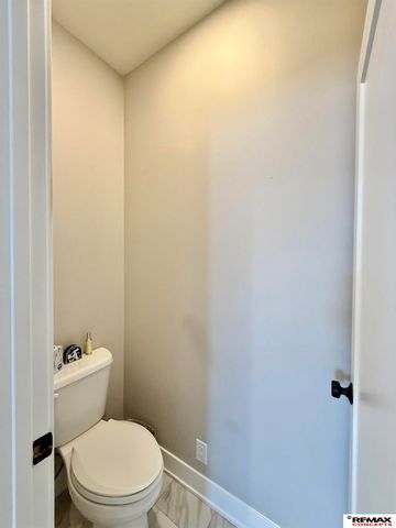 7911 Lena Street, Lincoln, NE 68516