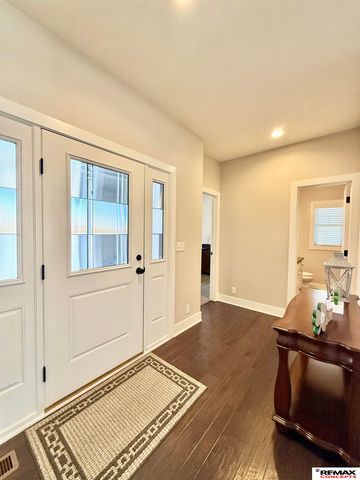 7911 Lena Street, Lincoln, NE 68516