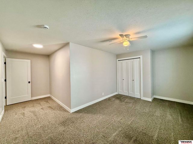 7911 Lena Street, Lincoln, NE 68516