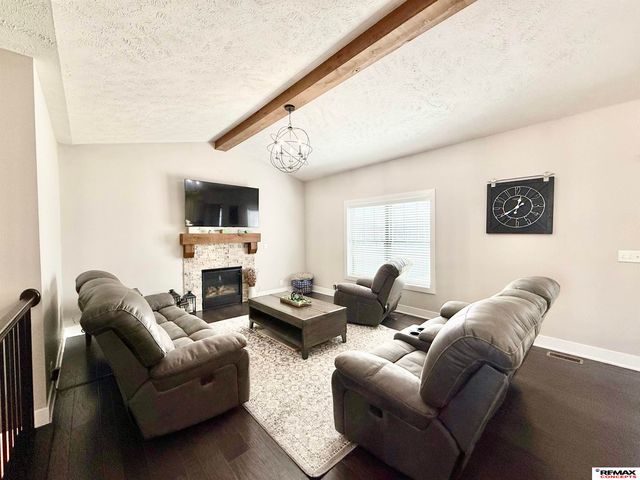 7911 Lena Street, Lincoln, NE 68516