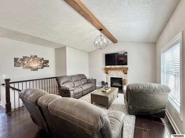 7911 Lena Street, Lincoln, NE 68516