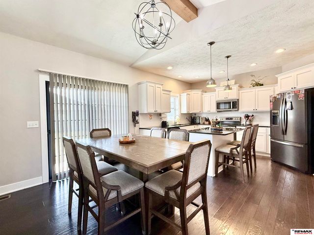 7911 Lena Street, Lincoln, NE 68516