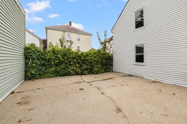 109 Barre Street, Fall River, MA 02723
