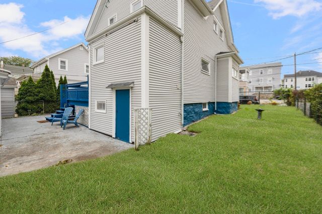 109 Barre Street, Fall River, MA 02723