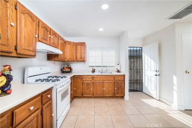 794 Chadwick Court, Pomona, CA 91766