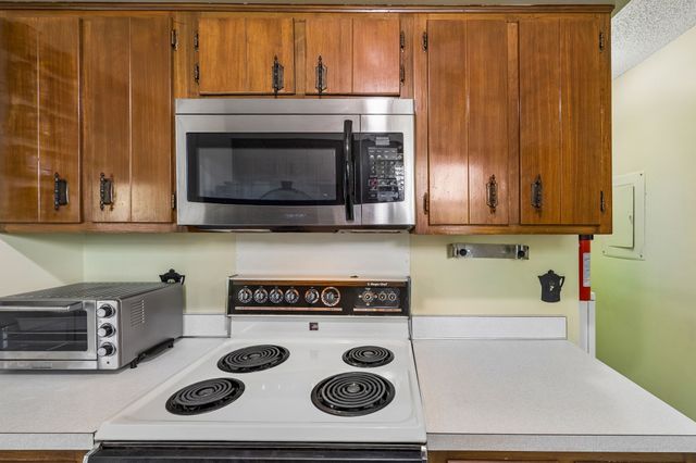 5510 Country Dr Apt 108, Nashville, TN 37211