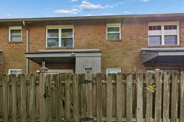 5510 Country Dr Apt 108, Nashville, TN 37211