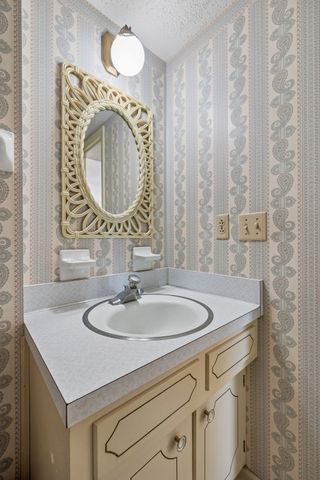 5510 Country Dr Apt 108, Nashville, TN 37211