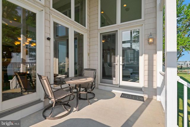 952 CHESTER RIVER DR, Grasonville, MD 21638