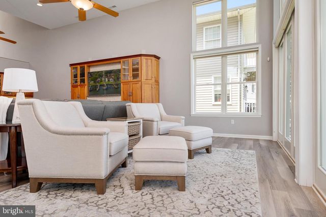 952 CHESTER RIVER DR, Grasonville, MD 21638