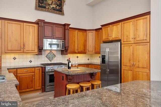 952 CHESTER RIVER DR, Grasonville, MD 21638