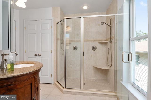 952 CHESTER RIVER DR, Grasonville, MD 21638
